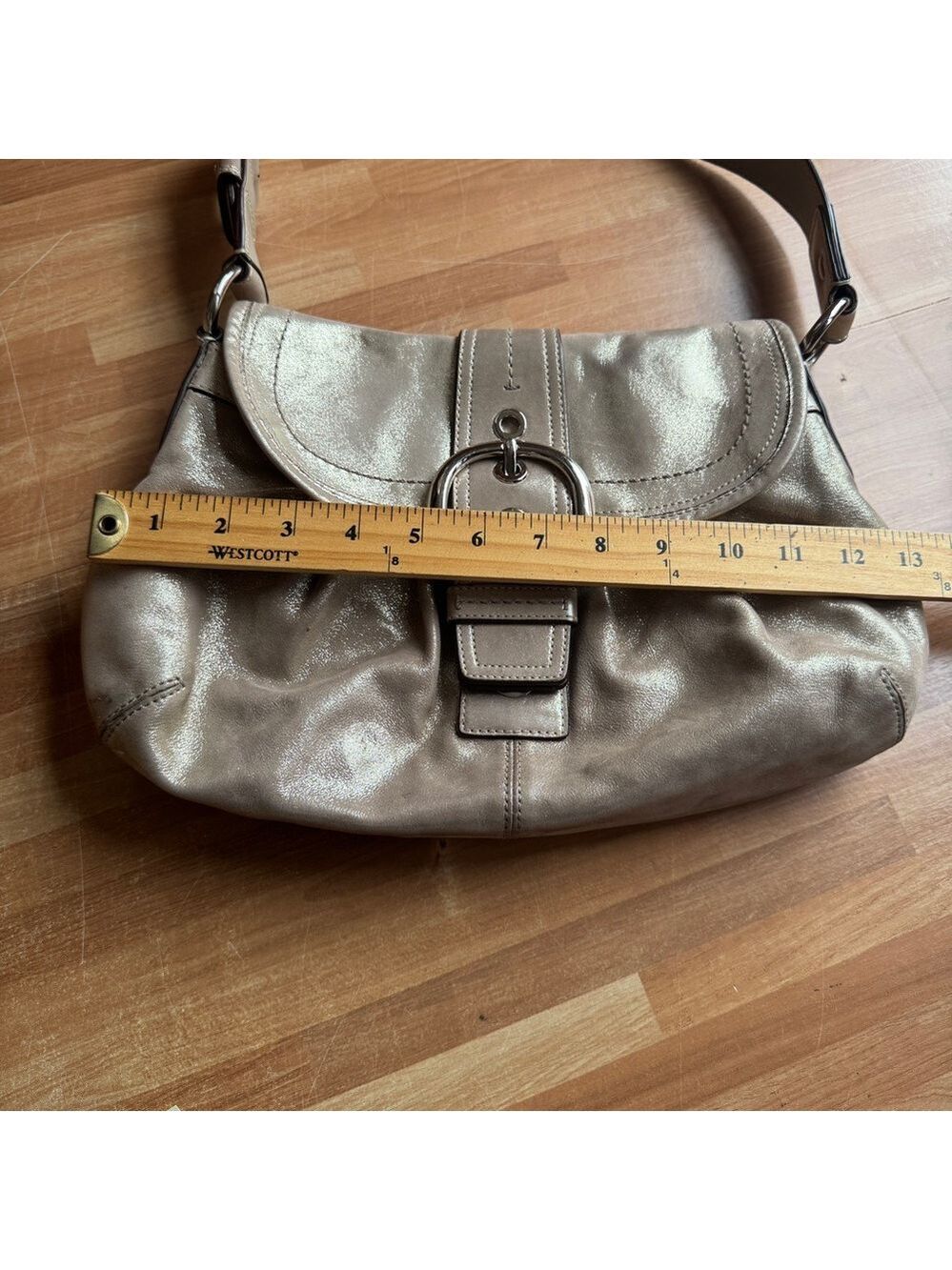 Coach Soho Flap Buckle Shoulder Bag metallic champagne, vintage - Picture 4 of 15